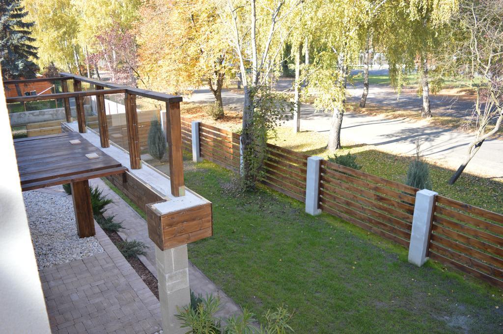 Silver Garden Siófok Esterno foto